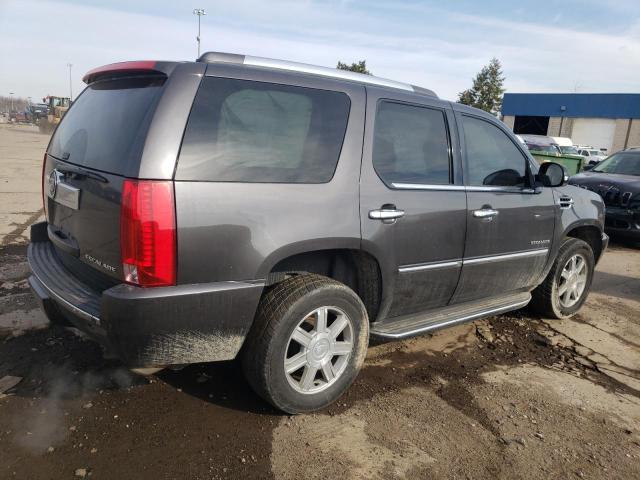 1GYUKAEF5AR182333 - 2010 CADILLAC ESCALADE GRAY photo 3