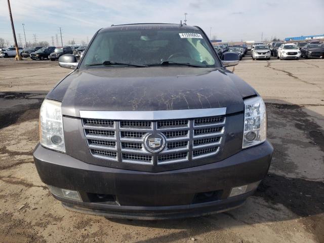 1GYUKAEF5AR182333 - 2010 CADILLAC ESCALADE GRAY photo 5