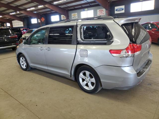 5TDKK3DC1CS217146 - 2012 TOYOTA SIENNA LE SILVER photo 2