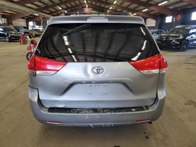 5TDKK3DC1CS217146 - 2012 TOYOTA SIENNA LE SILVER photo 6