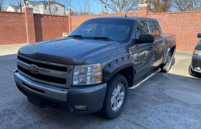 1GCPKSE32BF173543 - 2011 CHEVROLET SILVERADO K1500 LT GRAY photo 2