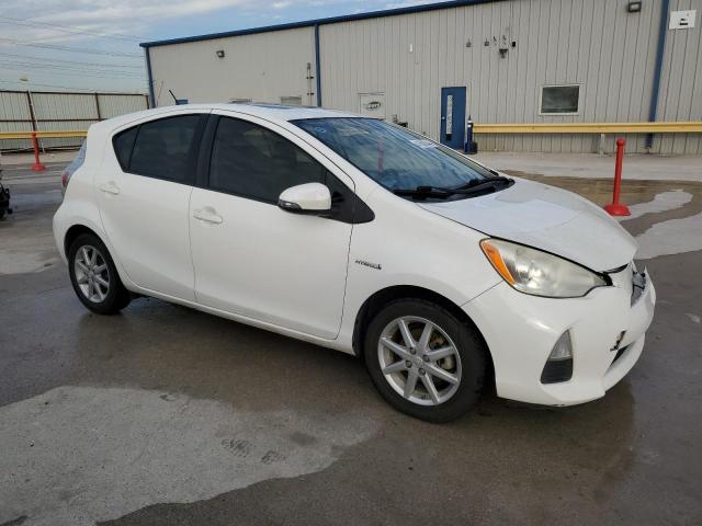 JTDKDTB36C1010391 - 2012 TOYOTA PRIUS C WHITE photo 4