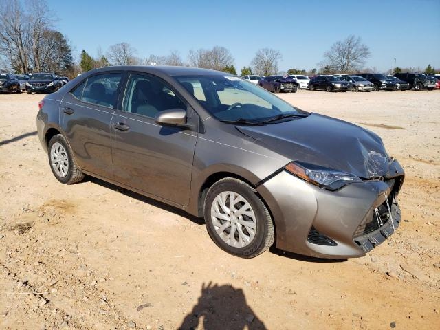 5YFBURHE0JP774452 - 2018 TOYOTA COROLLA L GRAY photo 4