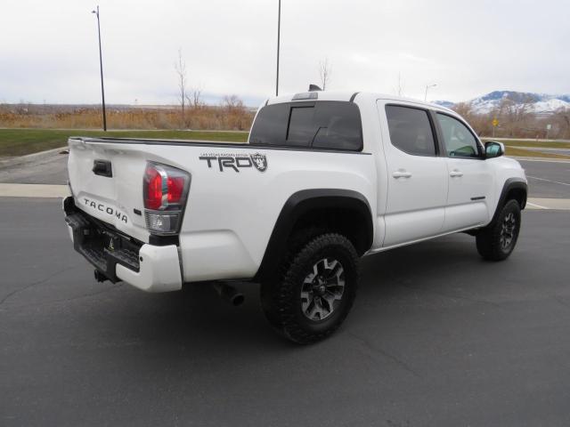 3TMCZ5AN9MM429022 - 2021 TOYOTA TACOMA DOUBLE CAB WHITE photo 3