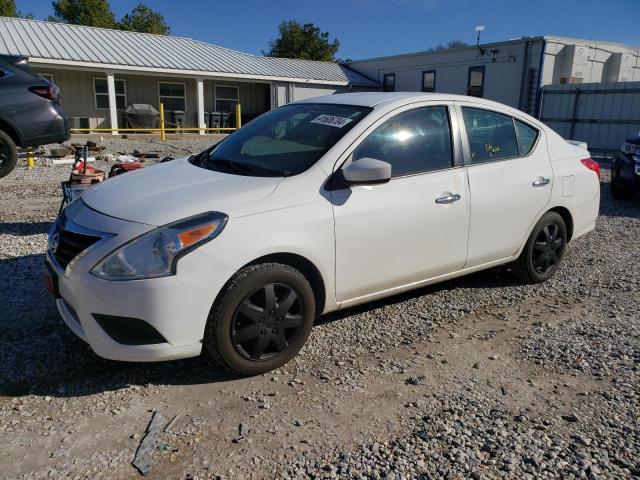 3N1CN7AP4FL827369 - 2015 NISSAN VERSA S WHITE photo 1