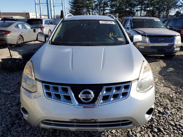 JN8AS5MV0CW702052 - 2012 NISSAN ROGUE S SILVER photo 5