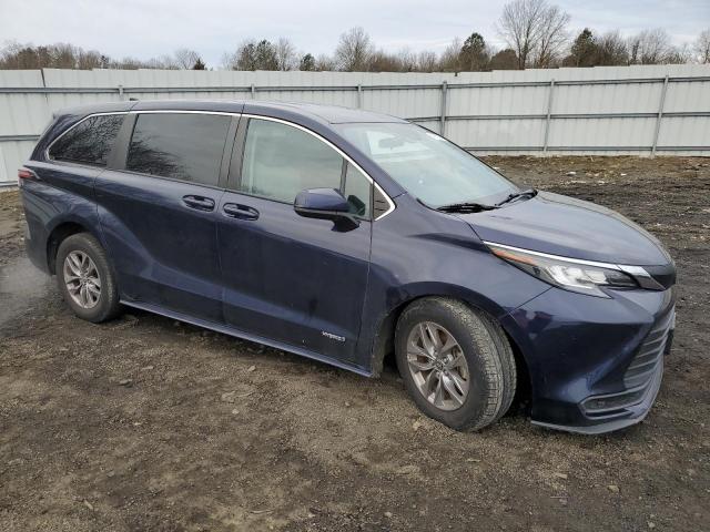 5TDKRKEC1MS038613 - 2021 TOYOTA SIENNA LE BLUE photo 4