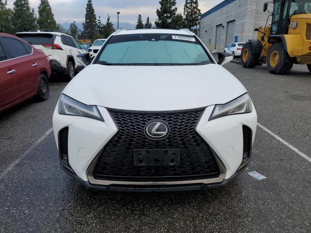 JTHY3JBH3K2001877 - 2019 LEXUS UX 200 WHITE photo 5