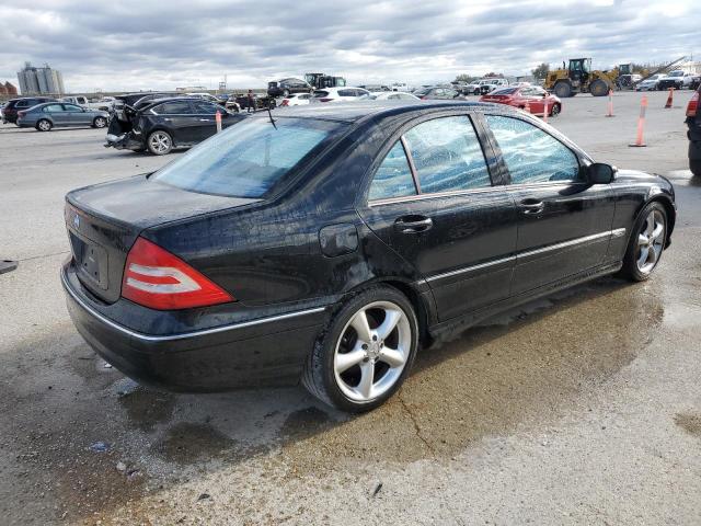 WDBRF64JX5F556119 - 2005 MERCEDES-BENZ C 320 BLACK photo 3