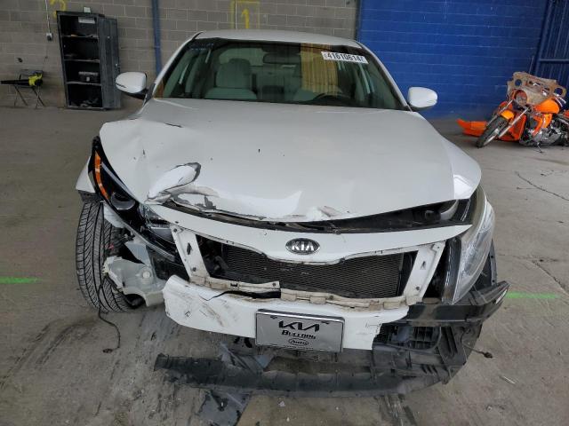 5XXGM4A75FG417496 - 2015 KIA OPTIMA LX WHITE photo 5