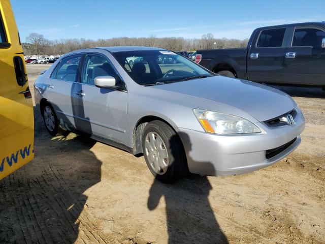 1HGCM663X3A024828 - 2003 HONDA ACCORD LX SILVER photo 4