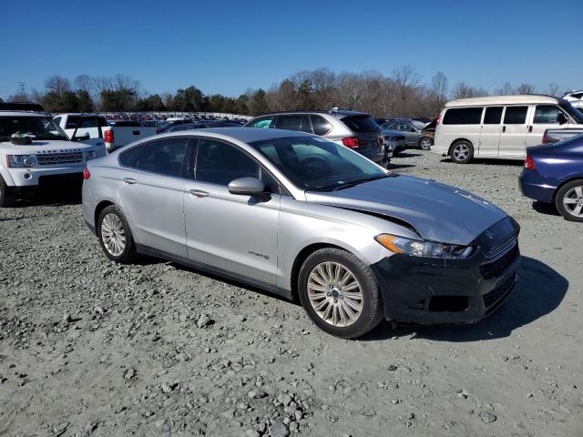 3FA6P0UU3FR273807 - 2015 FORD FUSION S HYBRID SILVER photo 4