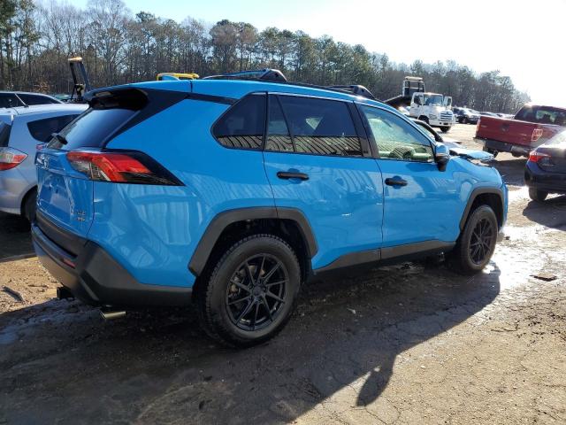 JTMP1RFV0KD030243 - 2019 TOYOTA RAV4 XLE BLUE photo 3