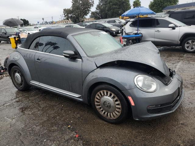 3VW5P7AT8DM817929 - 2013 VOLKSWAGEN BEETLE GRAY photo 4