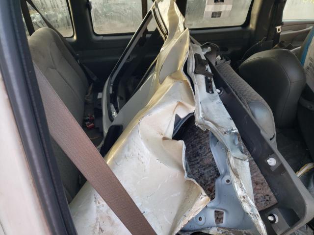 1GAZG1FA4D1178186 - 2013 CHEVROLET EXPRESS G3 LT WHITE photo 13