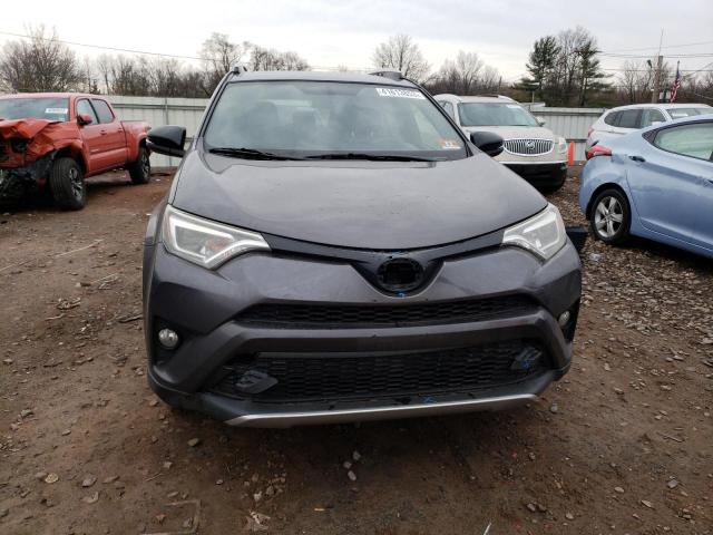 JTMNFREV0GJ065822 - 2016 TOYOTA RAV4 SE GRAY photo 5