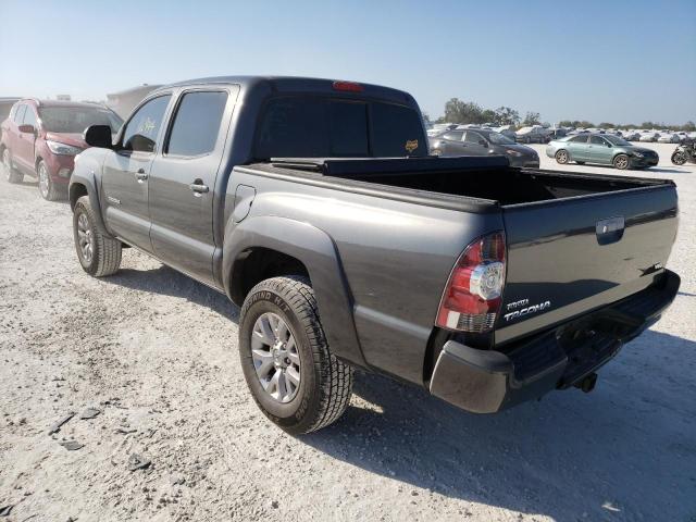 3TMJU4GN1DM148243 - 2013 TOYOTA TACOMA DOUBLE CAB PRERUNNER GRAY photo 2