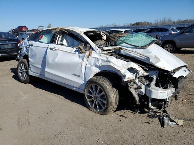 3FA6P0LU2HR296869 - 2017 FORD FUSION SE HYBRID WHITE photo 4