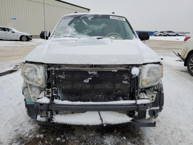 1FMCU93168KC61963 - 2008 FORD ESCAPE XLT WHITE photo 5