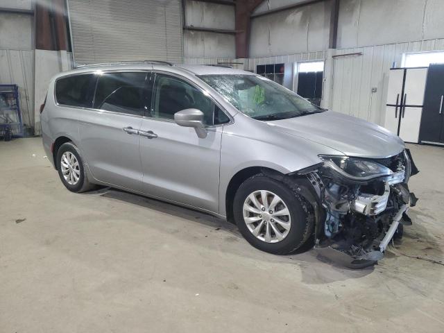 2C4RC1FG2JR355137 - 2018 CHRYSLER PACIFICA TOURING PLUS SILVER photo 4