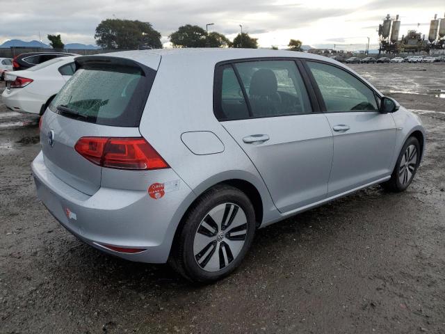 WVWKP7AU8GW914714 - 2016 VOLKSWAGEN E-GOLF SE SILVER photo 3