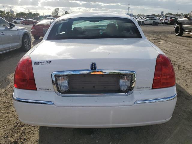 1LNHM82W36Y600587 - 2006 LINCOLN TOWN CAR SIGNATURE LIMITED WHITE photo 6