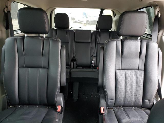 2C4RC1CG0GR174874 - 2016 CHRYSLER TOWN & COU TOURING L WHITE photo 10