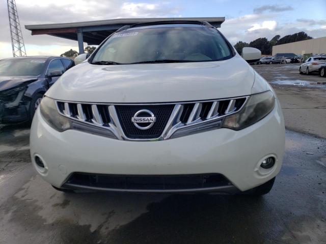 JN8AZ18UX9W017698 - 2009 NISSAN MURANO S WHITE photo 5