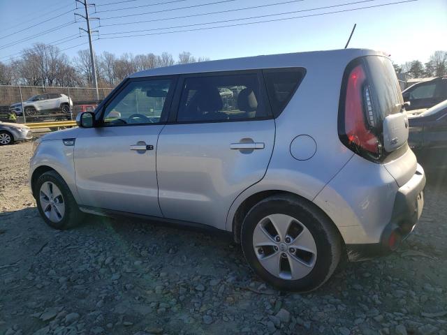 KNDJN2A21G7870911 - 2016 KIA SOUL SILVER photo 2