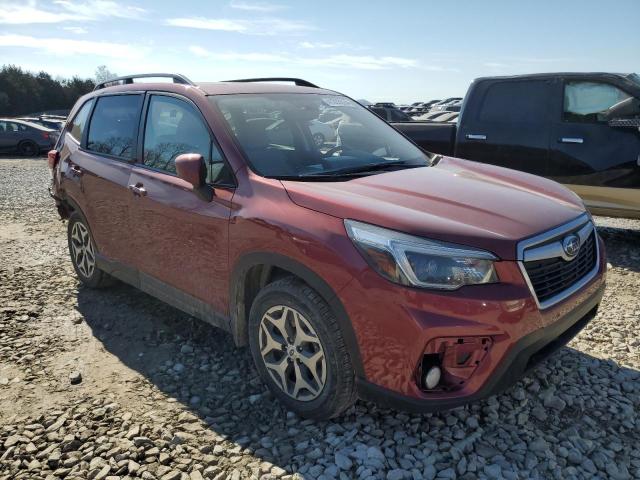 JF2SKAJCXMH576348 - 2021 SUBARU FORESTER PREMIUM BURGUNDY photo 4