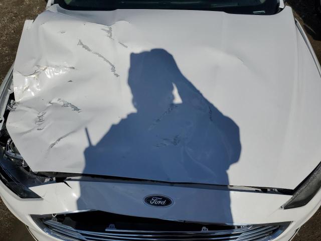 3FA6P0HD4LR136400 - 2020 FORD FUSION SE WHITE photo 11