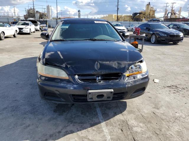 1HGCG32252A025693 - 2002 HONDA ACCORD SE BLACK photo 5