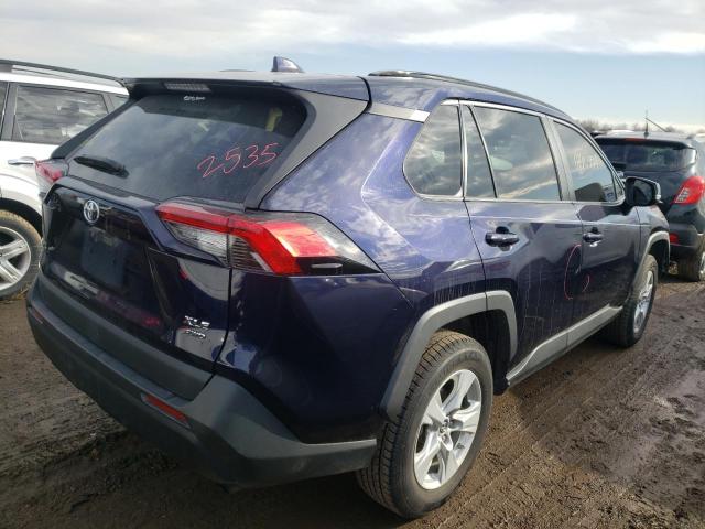 2T3P1RFV6KW011487 - 2019 TOYOTA RAV4 XLE BLUE photo 3