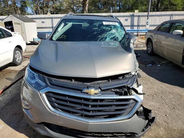 3GNAXJEV8JS568573 - 2018 CHEVROLET EQUINOX LT SILVER photo 5