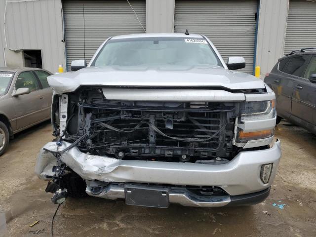 3GCUKREC5JG584363 - 2018 CHEVROLET SILVERADO K1500 LT SILVER photo 5