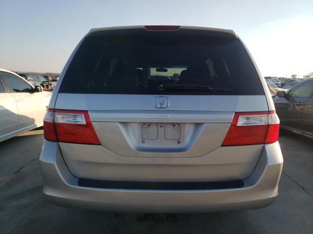 5FNRL38256B071615 - 2006 HONDA ODYSSEY LX SILVER photo 6