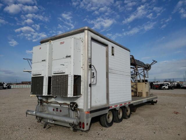 4FGL30303VA361606 - 1996 TRAIL KING TRAILER SILVER photo 4