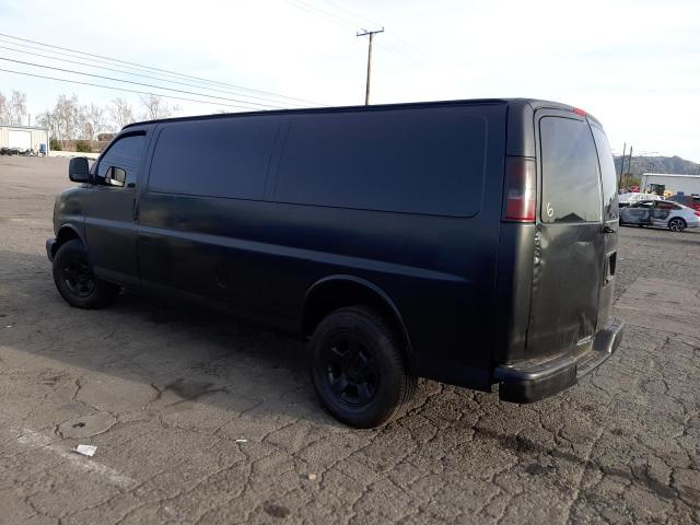 1GCWGBFP3J1270597 - 2018 CHEVROLET EXPRESS G2 BLACK photo 2