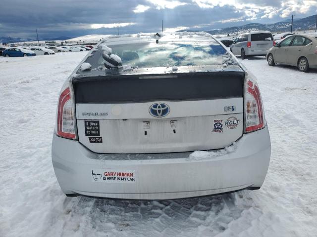 JTDKN3DU2D5602643 - 2013 TOYOTA PRIUS 银色 照片 6