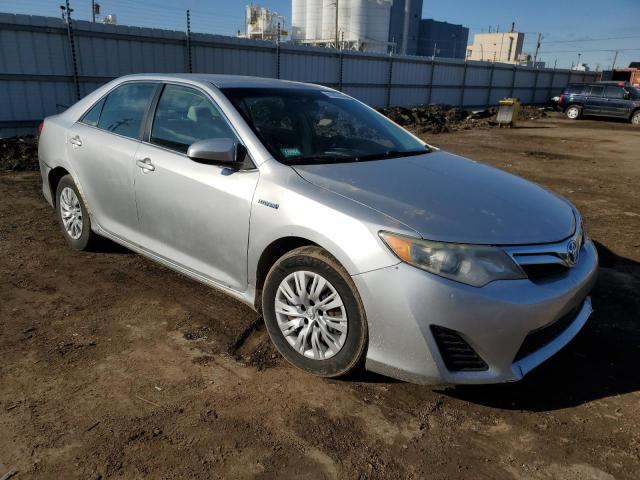 4T1BD1FK4DU081879 - 2013 TOYOTA CAMRY HYBRID SILVER photo 4