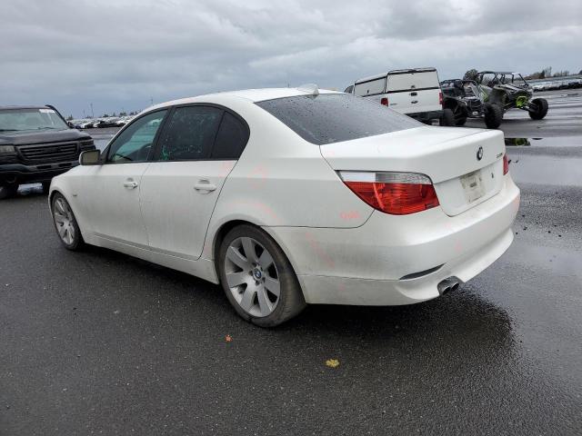 WBANA73574B810123 - 2004 BMW 530 I WHITE photo 2