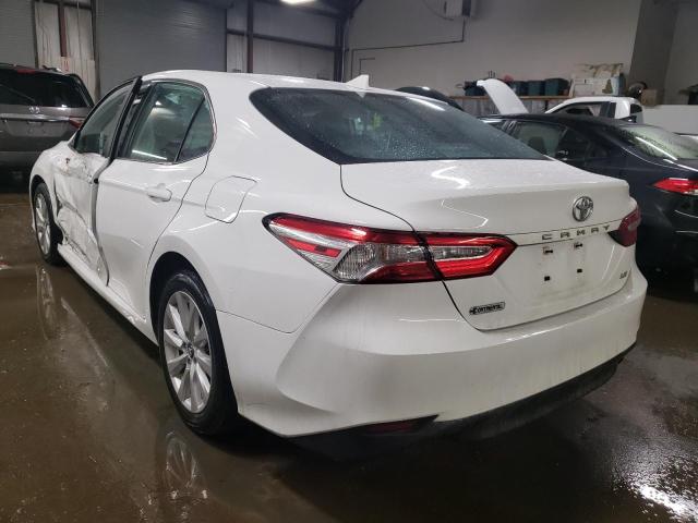 4T1B11HK0KU257555 - 2019 TOYOTA CAMRY L WHITE photo 2