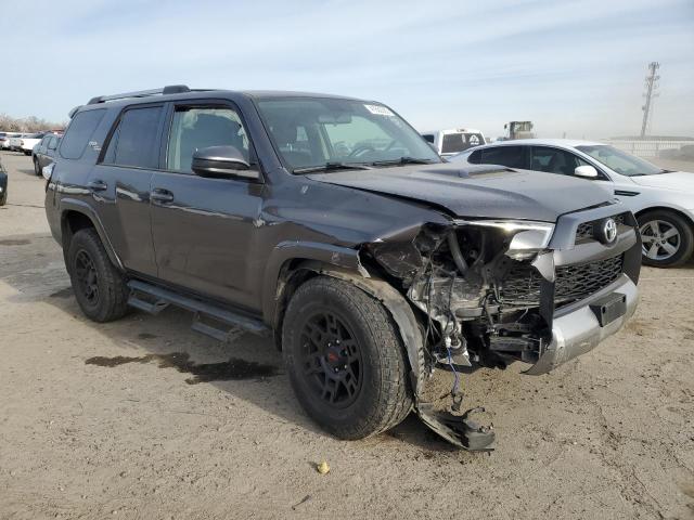 JTEBU5JRXJ5483276 - 2018 TOYOTA 4RUNNER SR5/SR5 PREMIUM 灰色 照片 4