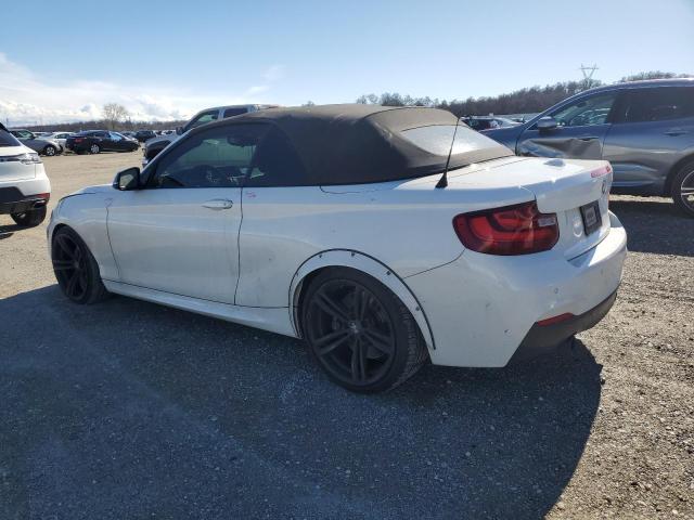 WBA1M1C51FV393487 - 2015 BMW M235I WHITE photo 2