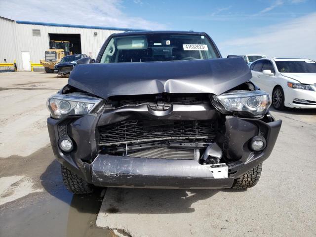 JTEZU5JR2L5225545 - 2020 TOYOTA 4RUNNER SR5 GRAY photo 5