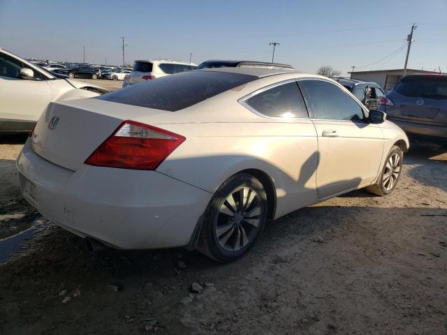 1HGCS12379A011669 - 2009 HONDA ACCORD LX WHITE photo 3