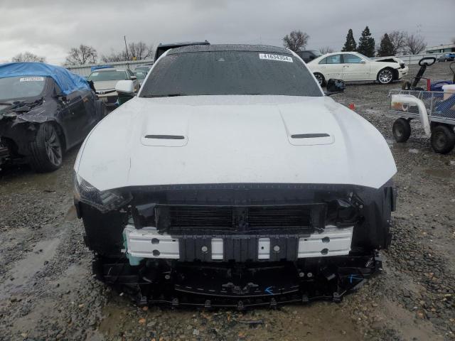 1FA6P8CFXN5106167 - 2022 FORD MUSTANG GT WHITE photo 5