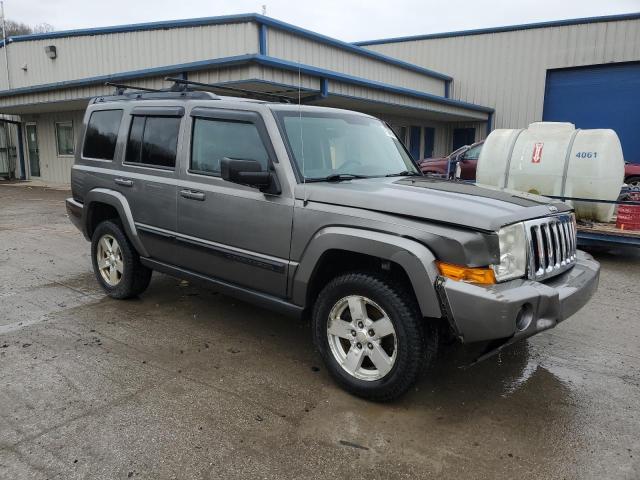 1J8HH48K07C574110 - 2007 JEEP COMMANDER GRAY photo 4