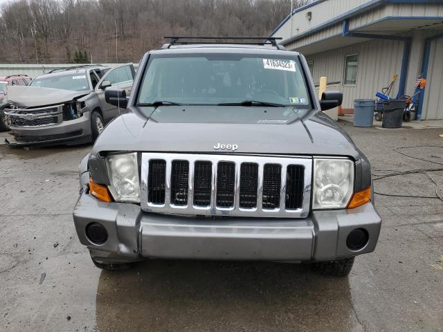 1J8HH48K07C574110 - 2007 JEEP COMMANDER GRAY photo 5