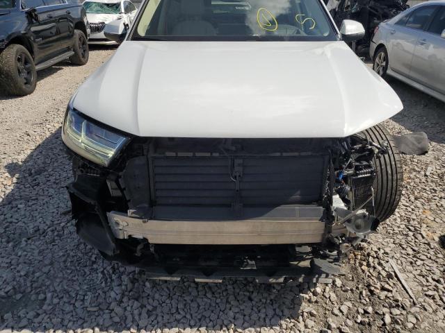 WA1VAAF7XKD012918 - 2019 AUDI Q7 PRESTIGE WHITE photo 11
